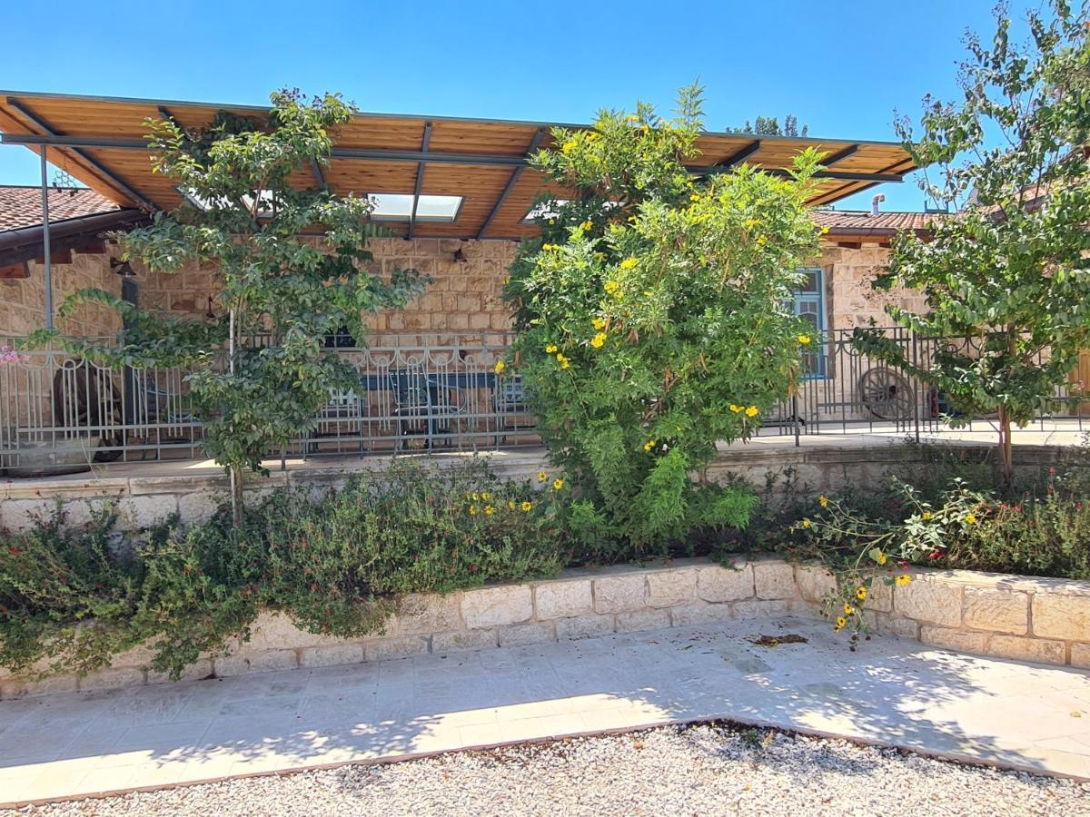צימר חצר שמואלי - יחידת אירוח זוגית במושב אילניה المظهر الخارجي الصورة